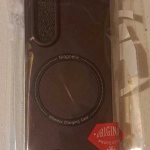 wine red case